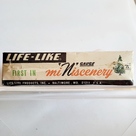 Vintage Pack of 3 miNiscenery Evergreen Trees by Life-Like Products, Inc - Picture 4 of 6